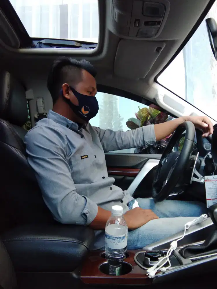 Mencari lowongan pekerjaan