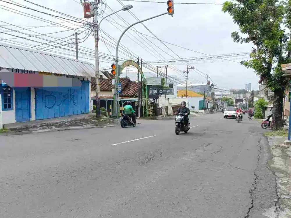 Ruko Mojosongo 274Mt, dkt RS Dr Oen kandangsapi jalan Brigjend Katamso, Jebres, Solo