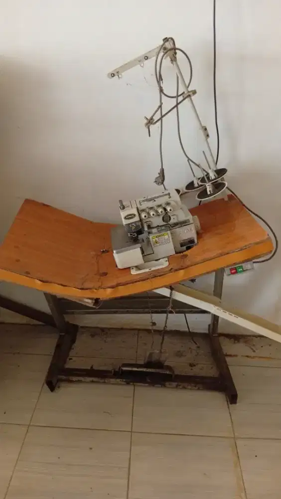 Mesin Obras TYPICAL GN 794- kondisi Mati total( kena banjir)