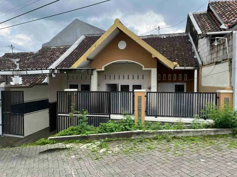 Rumah Murah Strategis Dekat Kampus UNS Solo