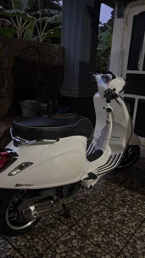 Dijual cepat Vespa Sprint 2022 Iget