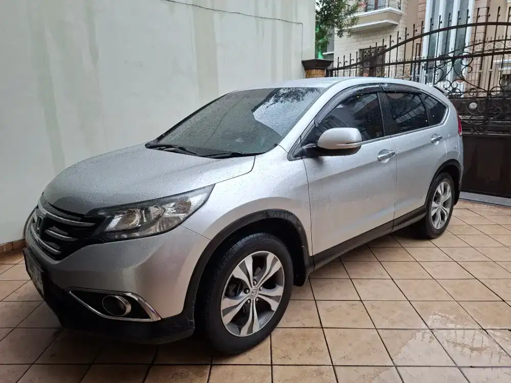 Honda CRV 2.4cc prestige thn 2014 AT matic terawat pribadi sendiri