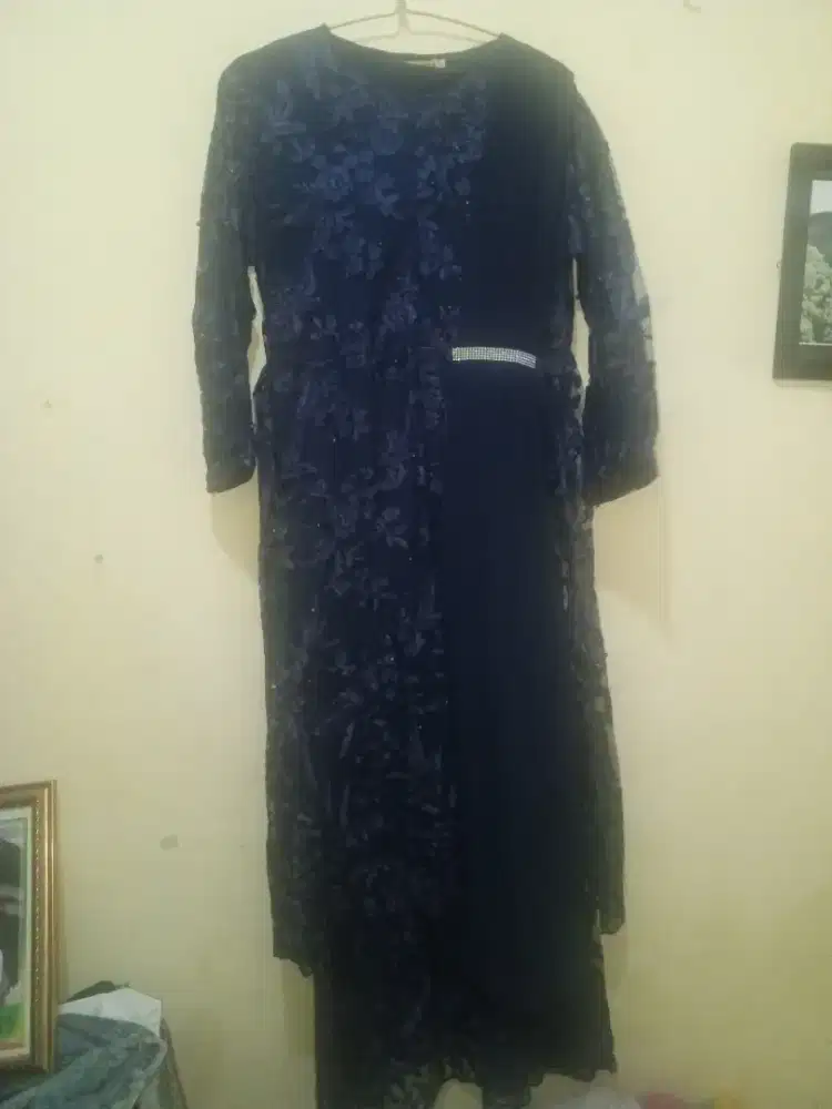 Dres kebaya wanita