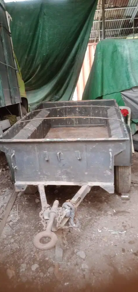 Gandengan Jeep Willis