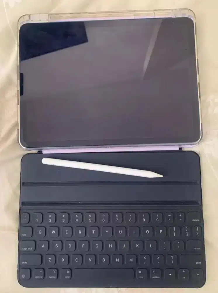 Ipad Air 5 64GB free pen