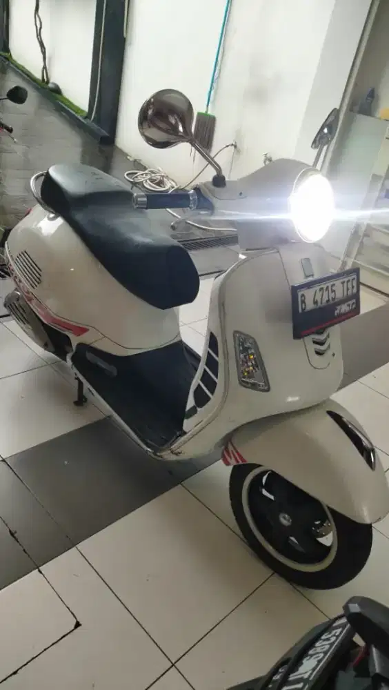 Dijual Cepat vespa matik 150cc