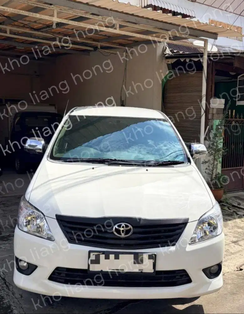 Innova Diesel Putih 2013 kondisi terawat