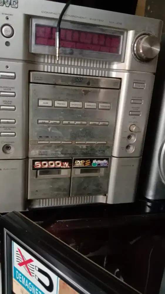 head jvc 6000 pmpo on aux aua