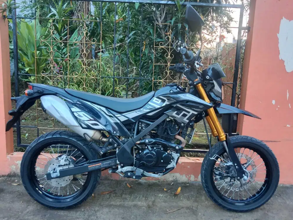 Kawasaki D tracker 150 SE th 2023 cash/kredit