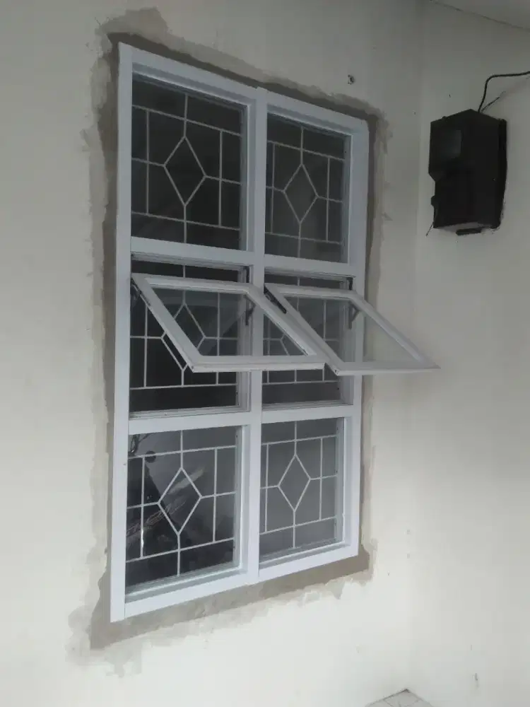 Jendela dan kusen aluminium