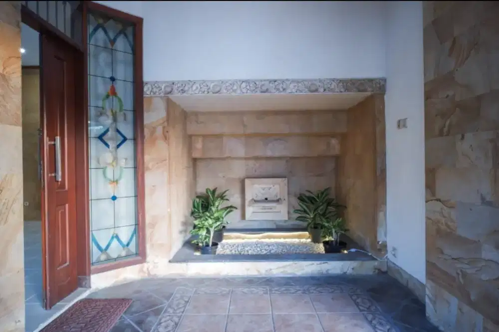 Rumah mewah lingkungan asri tengah kota margorejo surabaya timur