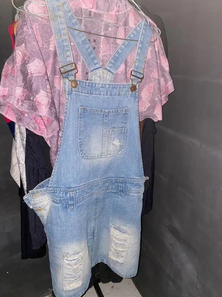 Preloved overall jeans