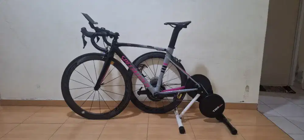 Road Bike Specialized Allez Sprint + Magene T100