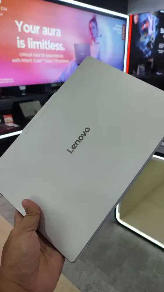 Lenovo Yoga Slim 7 14ILL10 AVID