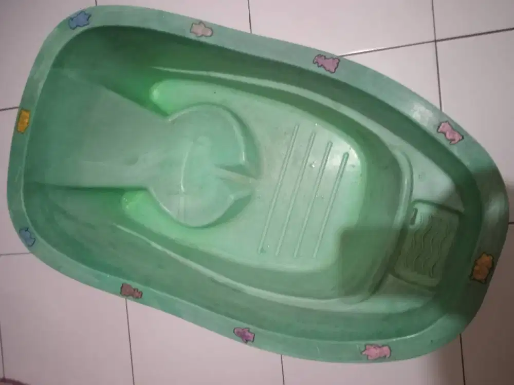 Bak mandi bayi/ balita