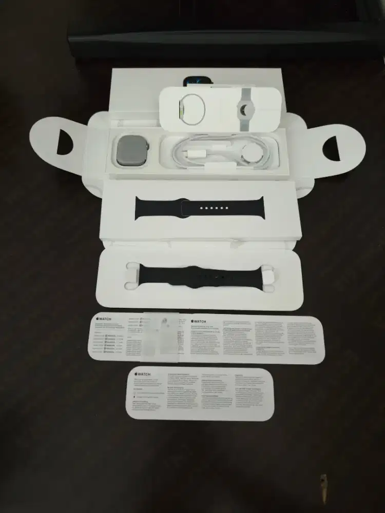 Apple watch Series 11 42mm BH100% Garansi on November 2026