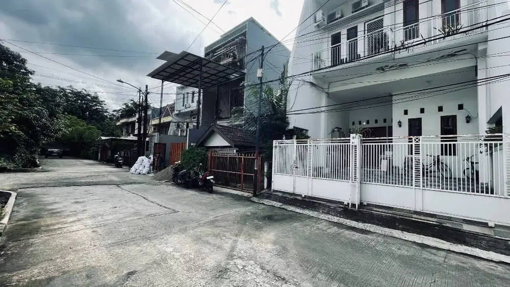 Rumah Tua Hitung Tanah Cluster Kelapa Gading Bawah NJOP