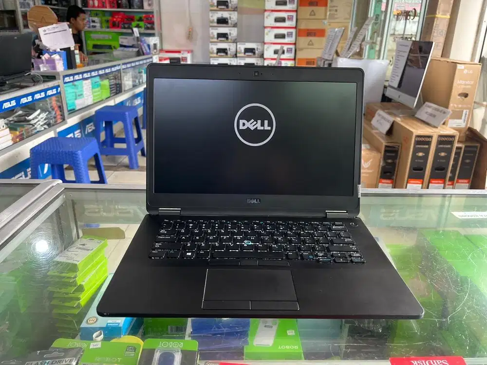 Laptop Dell Latitude i5 gen6 ram 8gb ssd 256gb garansi 6bln