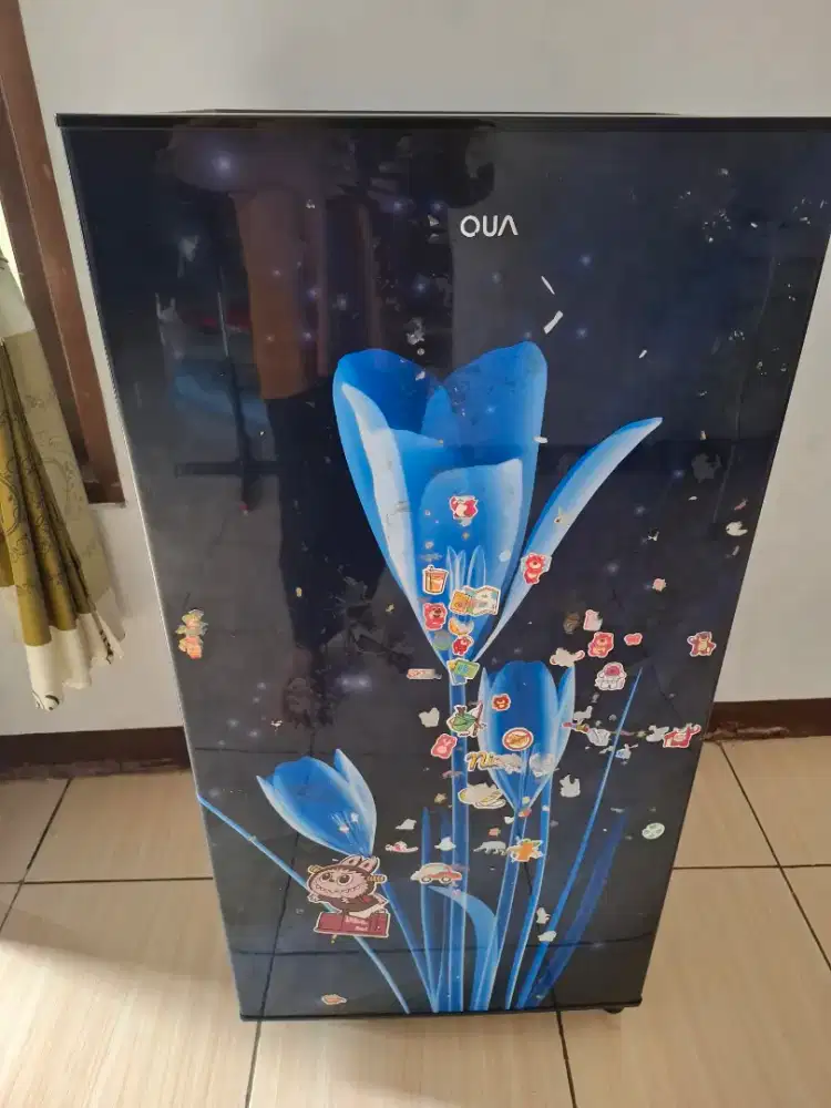 Dijual kulkas merk Aqua