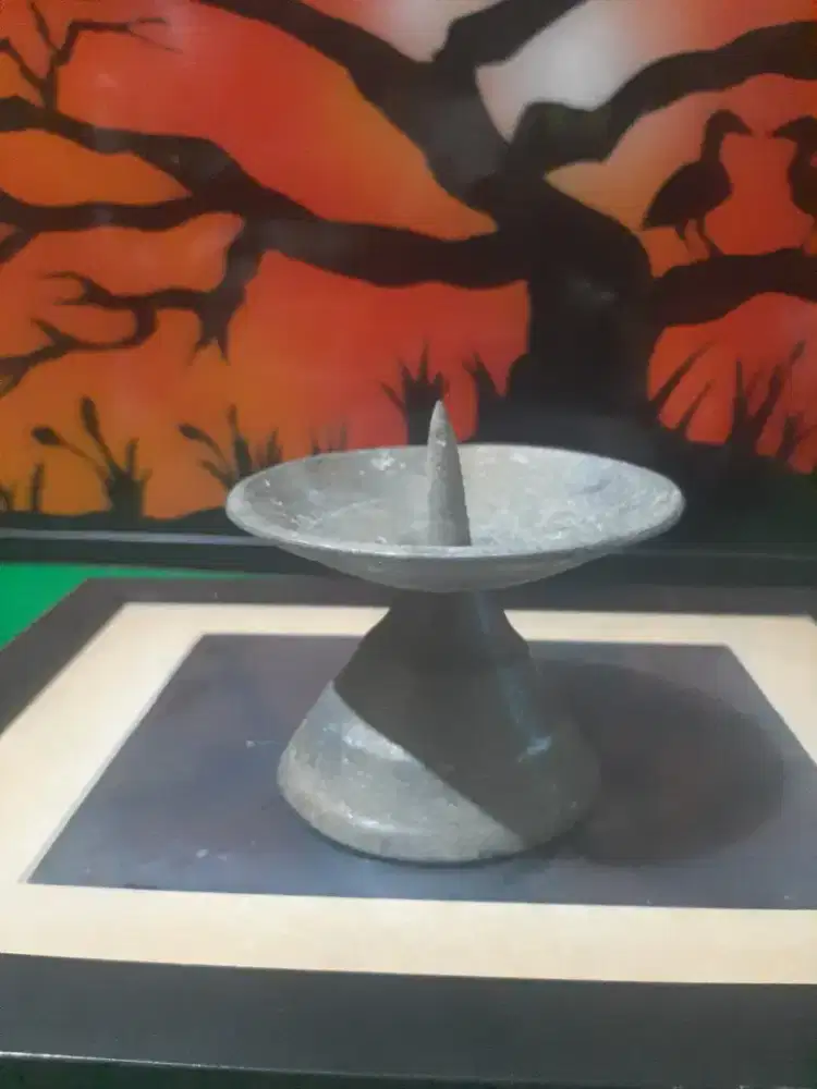 Tempat lilin tusuk jadul