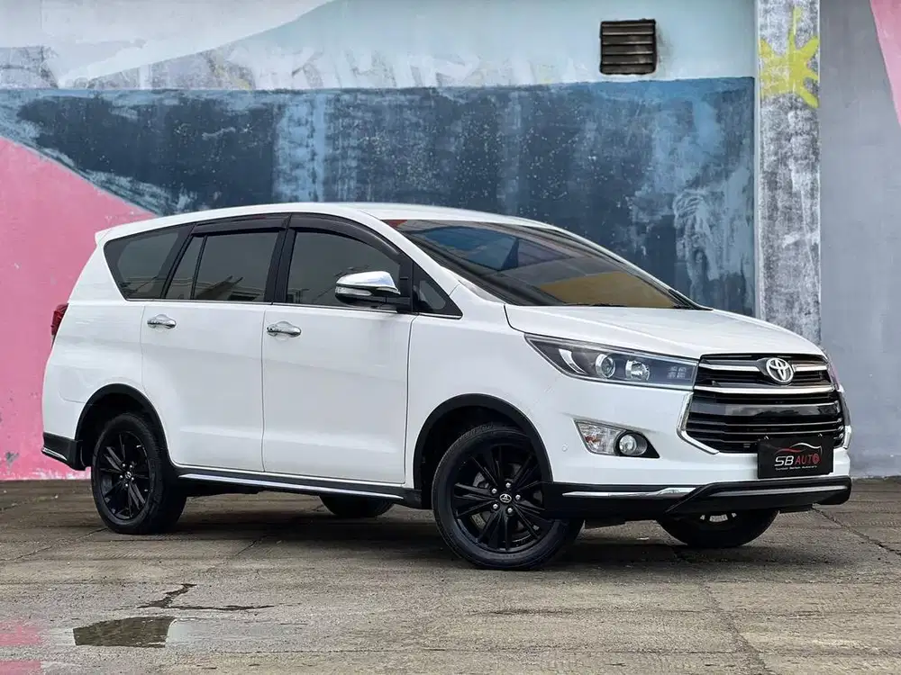 TOYOTA KIJANG INNOVA REBORN VENTURER AT 2018 NIK 2017 • V • G
