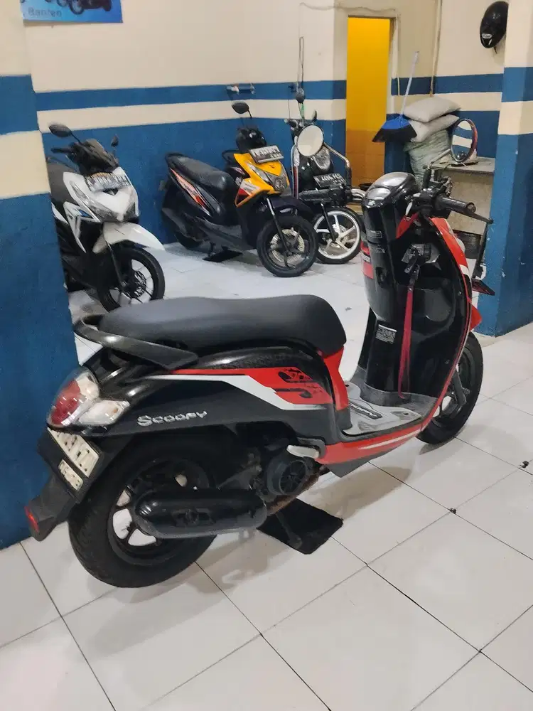 Jual honda scoopy staiylist 2018 pajak on