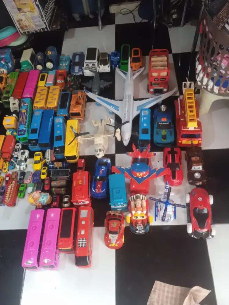Jual mobil mobilan anak