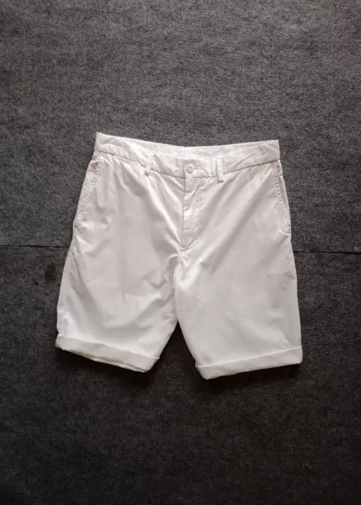 Shorts pants uniqlo size 31-32