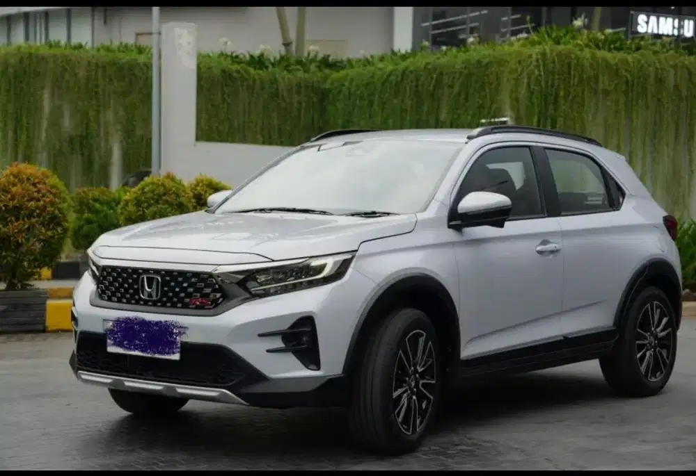 Dijual HONDA WR-V White Tahun 2023