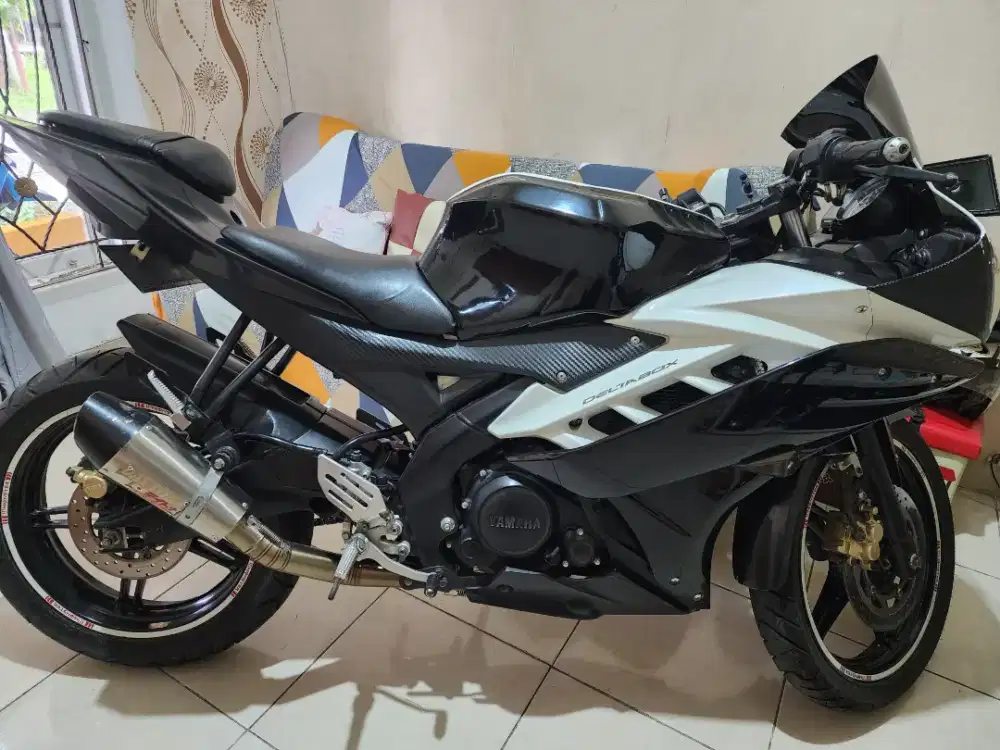 Yamaha R15 15,5 Juta.  Kondisi Mulus Terawat. Motor Kesayangan