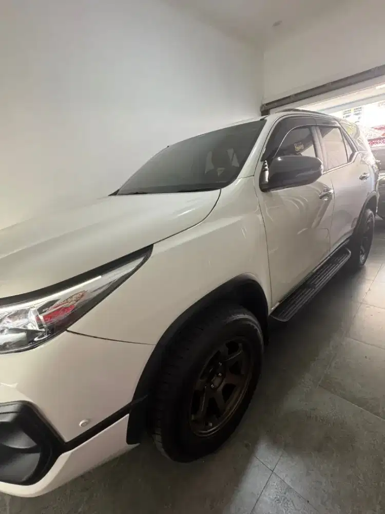 Fortuner VRZ 2.4 4x2 Diesel Matic 2019