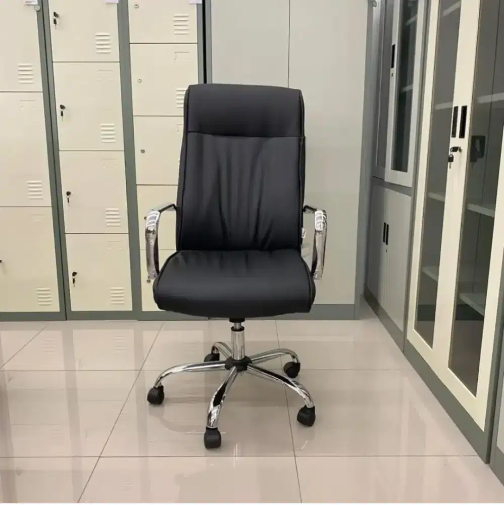 Kursi Kantor sandaran tinggi cody hitam