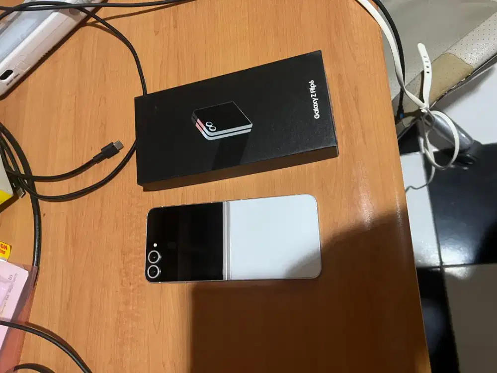 Samsung Galaxy Flip 6 12/512GB ex SEIN Fulset