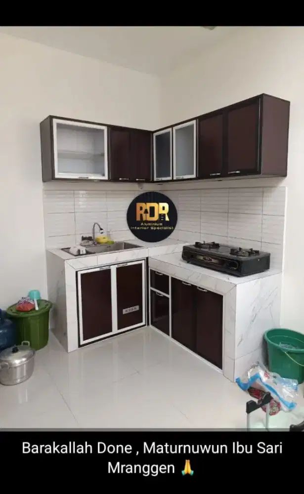 Lemari Baju/Kabinet Serbaguna Full Aluminium frameless lampu dan kunci