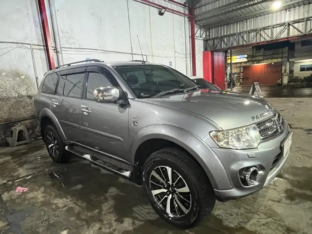Pajero Sport Dakar 4x2 tahun 2015