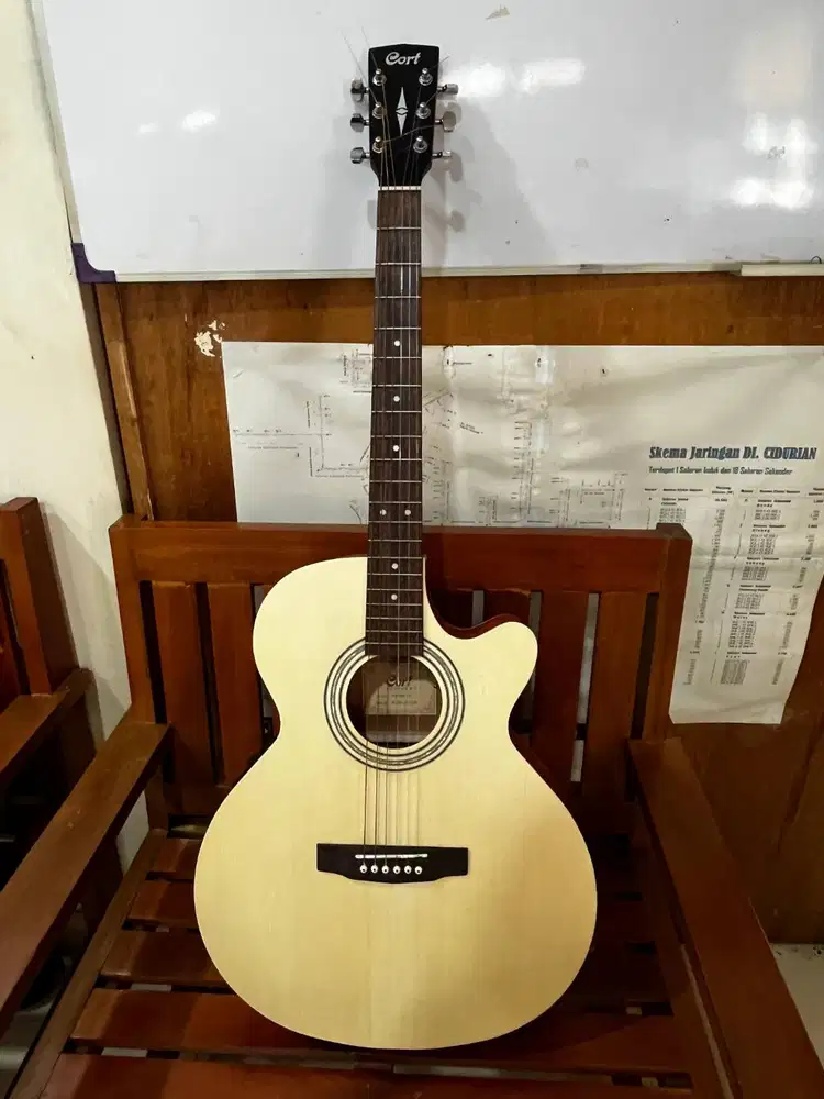 Guitar Akustik Elektrik Original (Cort SFX-ME-OP)