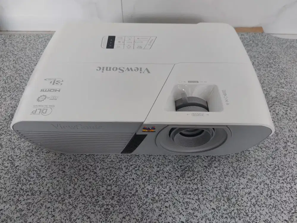 Proyektor ViewSonic PDJ5255L Enak buat nobar