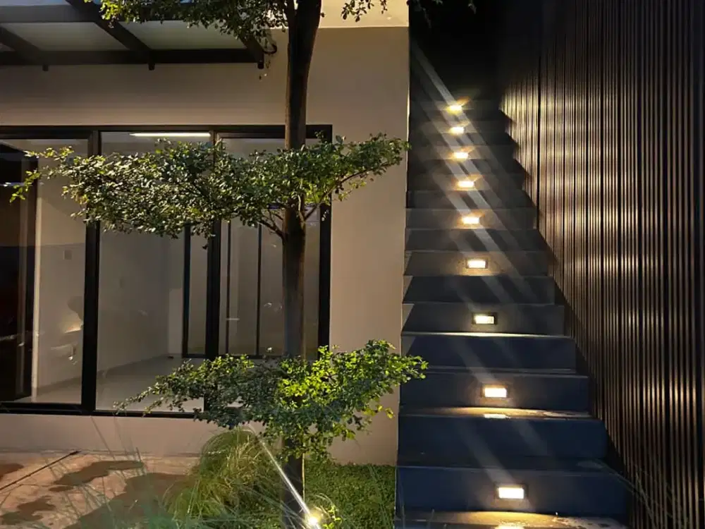 WTS – Rumah Modern 3 Lantai di Cluster Cigadung