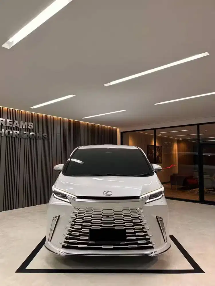 Lexus LM350h Hybrid 2025 NIK 2024 7 Seater White Black Putih LM 350h