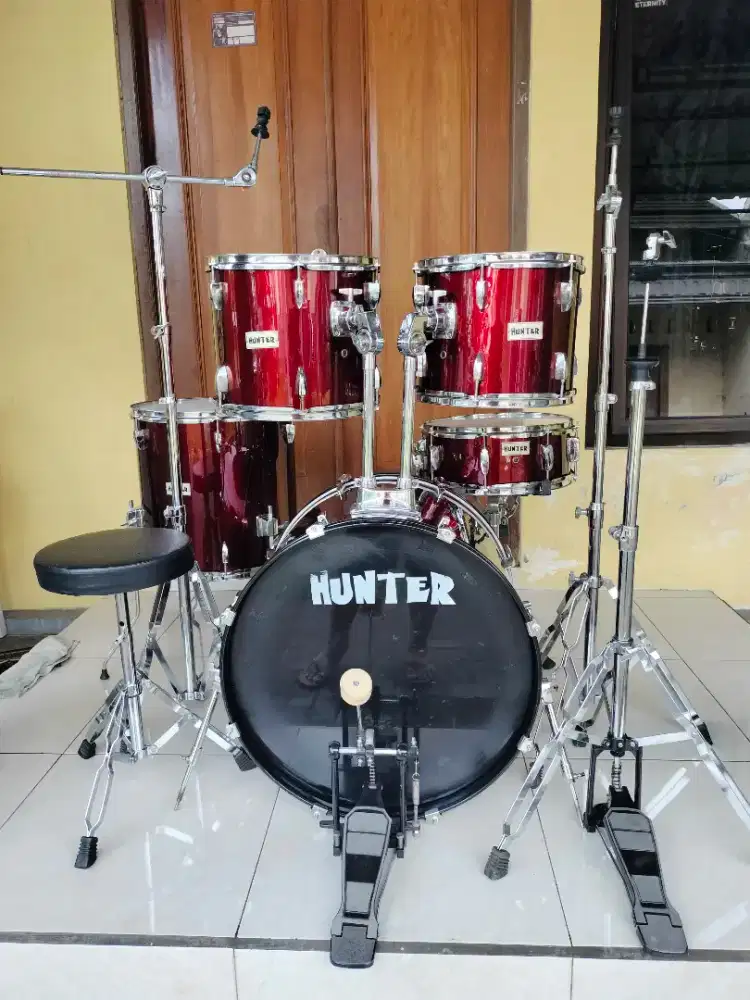 Drumset Hunter Lengkap cimbal bawaan