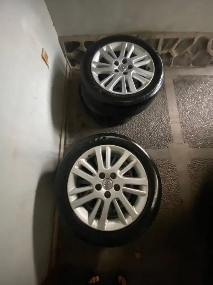 Velg oem toyota camry R17