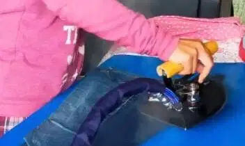 Dibutuhkan Setrika Pakaian (Laundry)