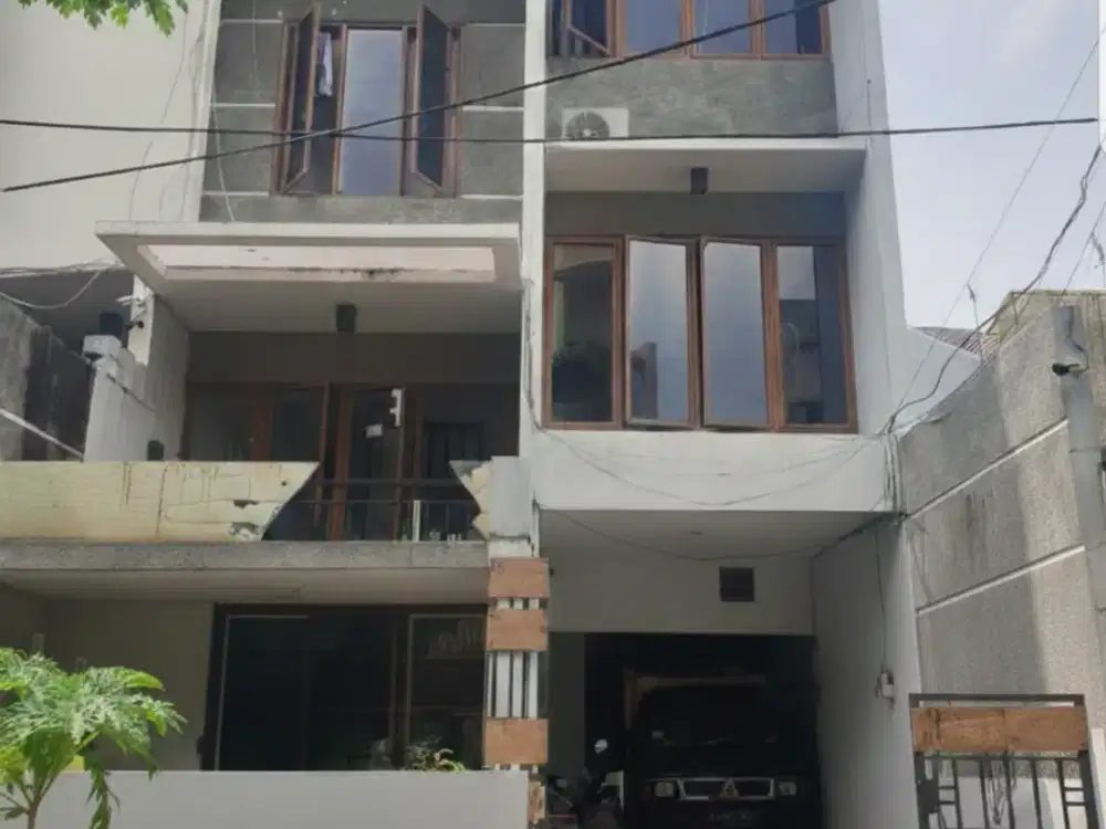 Jual Rumah 2 Lantai Bagus di Kelapa Gading