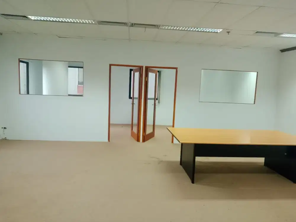 Sewa Ruang Kantor di Gedung Multika Building
