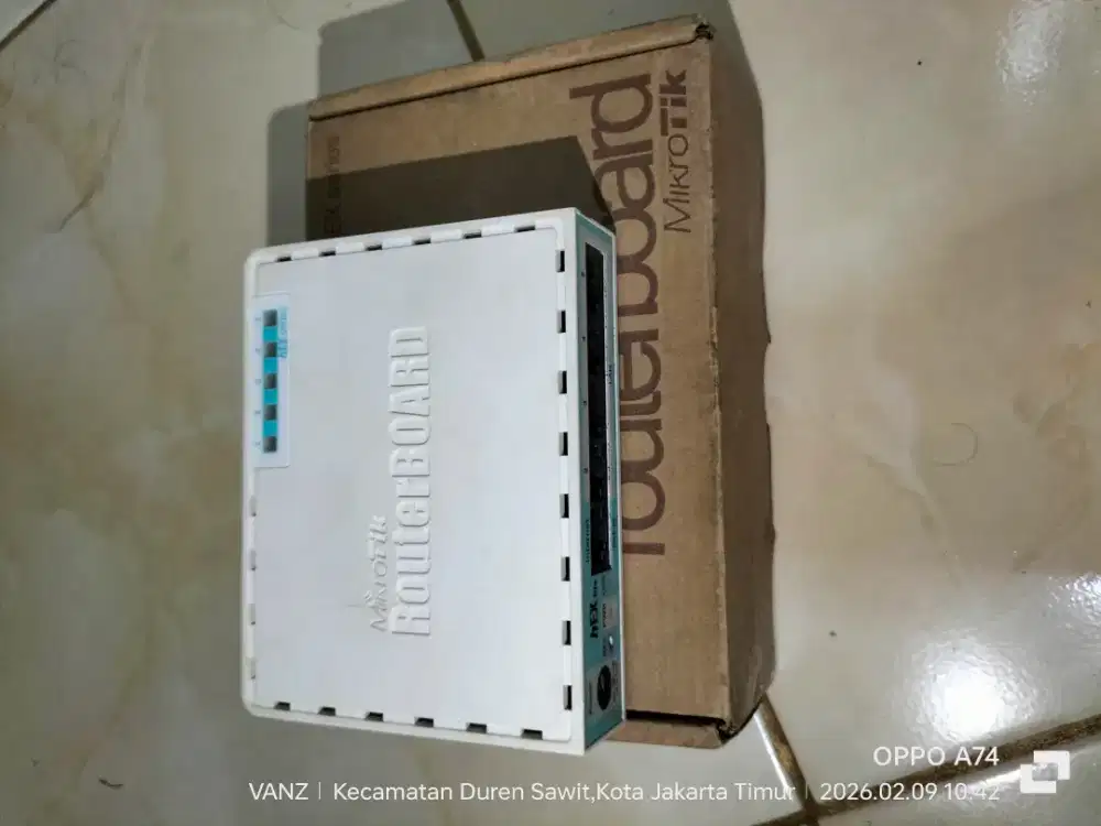 Mikrotik RB750Gr3 mulus