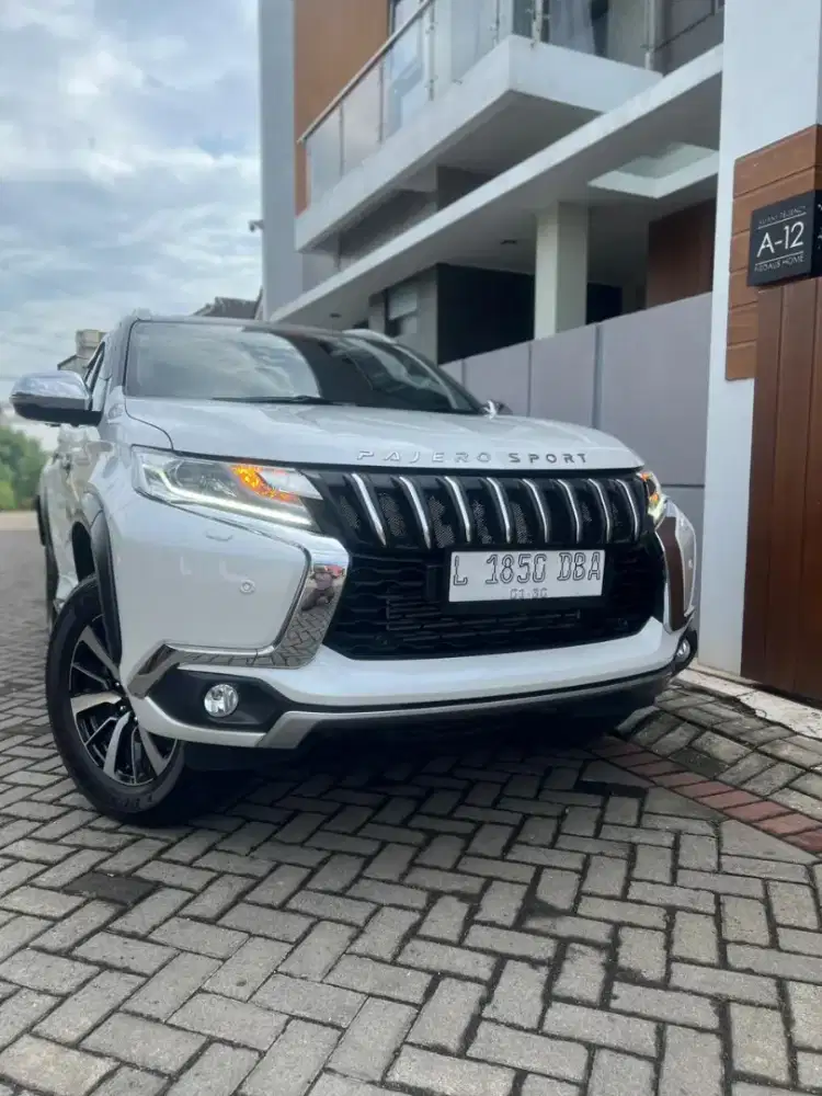 KM 23 RB | PAJERO SPORT 2.4 DAKAR 4x2 AT SUPER ISTIMEWA