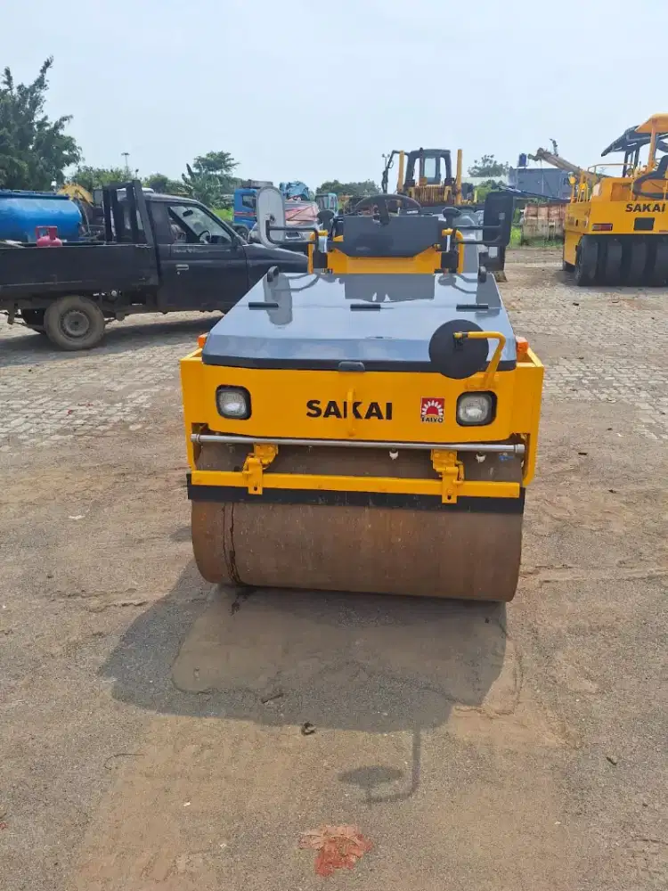 Becko mini pc 40 & 50 tandem roller 4ton crane