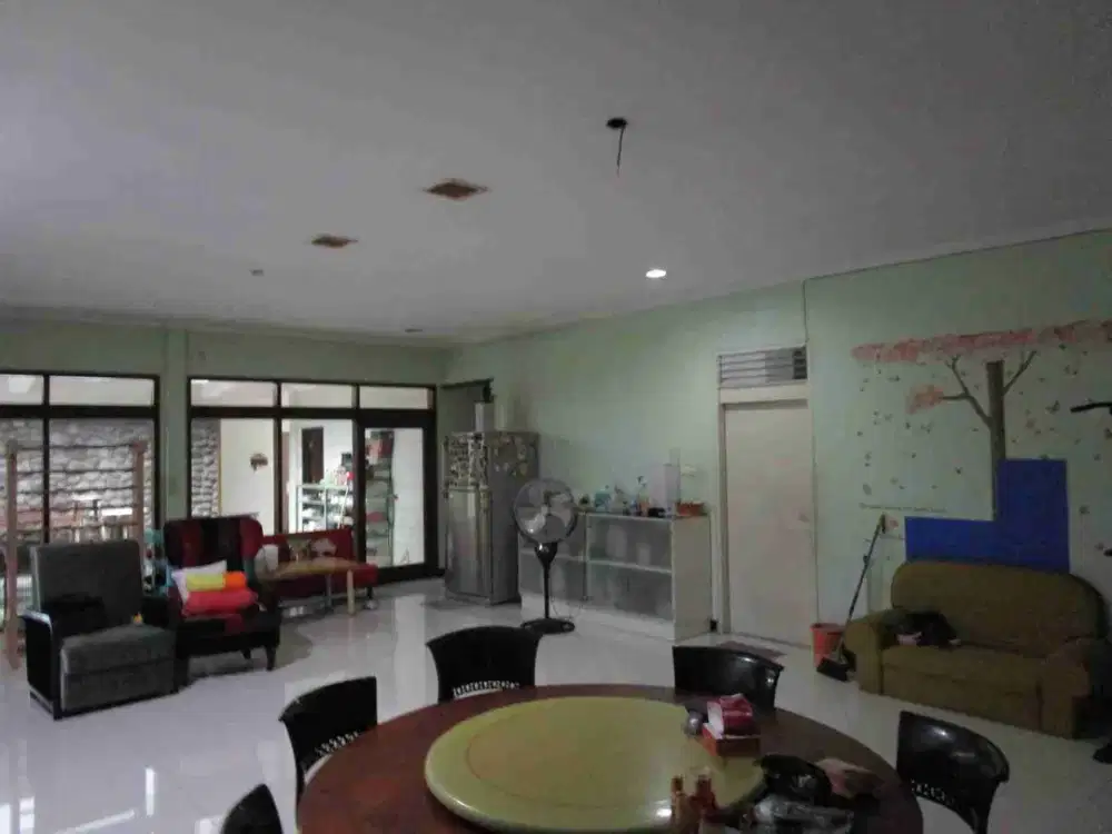 Dijual Rumah Pusat Kota Jl. Bromo Lokasi Strategis sawahan surabaya