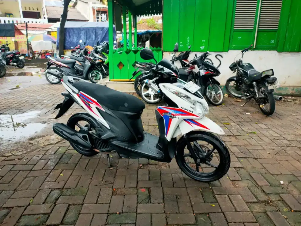 Honda Vario KZR 125cc PGM-FI Tahun 2013
