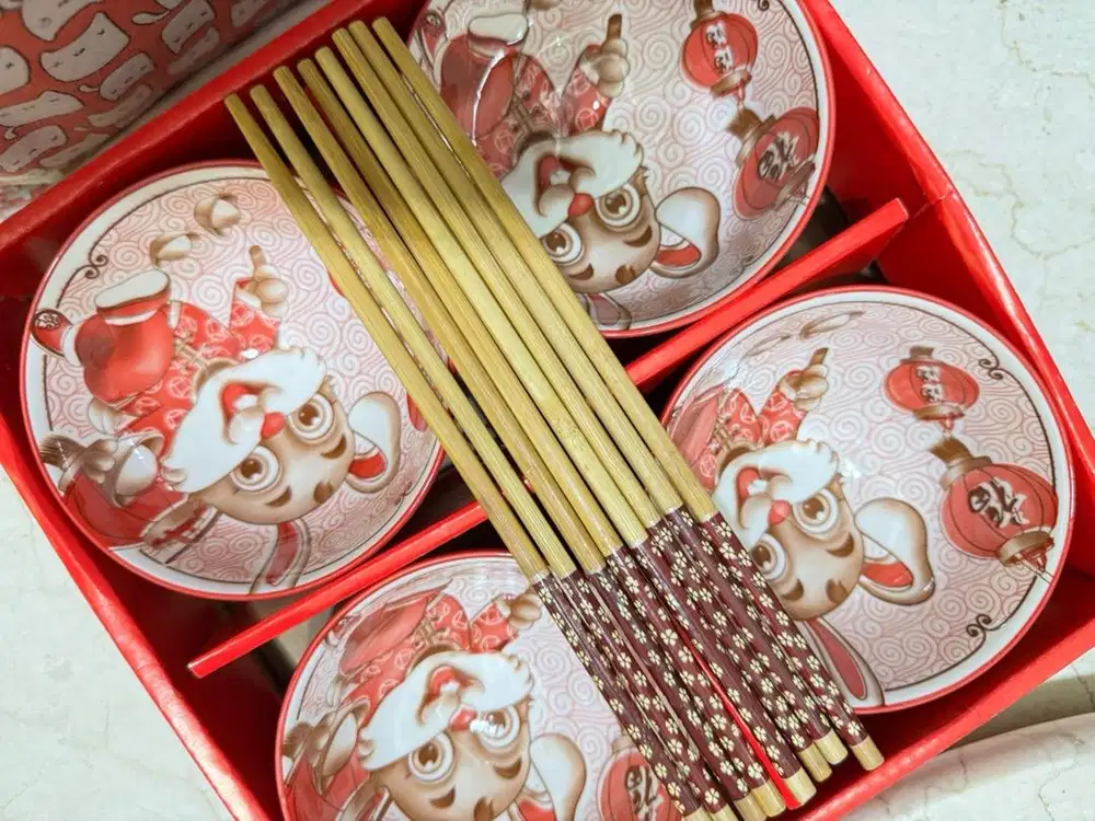 Mangkok + sumpit 4 set kelinci